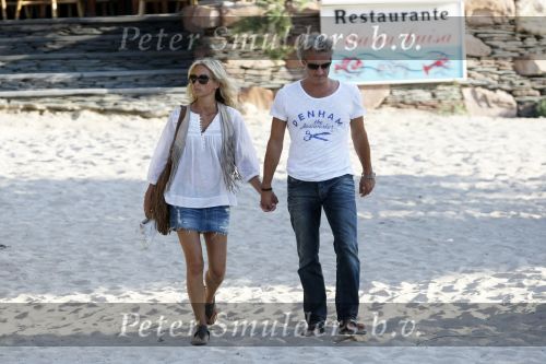 Ibiza 10 juli 2009
Wendy v  Dijk met zoontje Sem en vriend Erland Galjaard op vakantie 
Peter Smulders bv