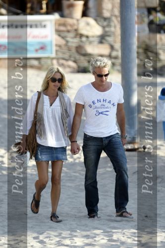 Ibiza 10 juli 2009
Wendy v  Dijk met zoontje Sem en vriend Erland Galjaard op vakantie 
Peter Smulders bv