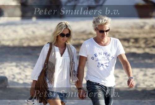 Ibiza 10 juli 2009
Wendy v  Dijk met zoontje Sem en vriend Erland Galjaard op vakantie 
Peter Smulders bv