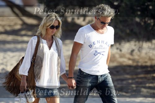 Ibiza 10 juli 2009
Wendy v  Dijk met zoontje Sem en vriend Erland Galjaard op vakantie 
Peter Smulders bv