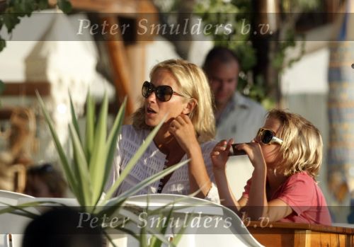 Ibiza 10 juli 2009
Wendy v  Dijk met zoontje Sem en vriend Erland Galjaard op vakantie 
Peter Smulders bv