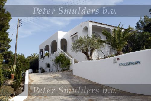 Ibiza 10 juli 2009
Wendy v  Dijk met zoontje Sem en vriend Erland Galjaard op vakantie . Het huis dat Wendy gehuurd heeft
Peter Smulders bv