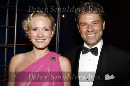 Hilversum 8 juni 2009
Uitreiking musical awards in studio 22. Wieneke Remmers met vriend
Peter Smulders bv