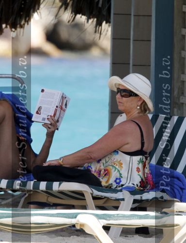 Curacao 1 januari 2010
Willeke Alberti op het strand op Curacao
Peter Smulders bv