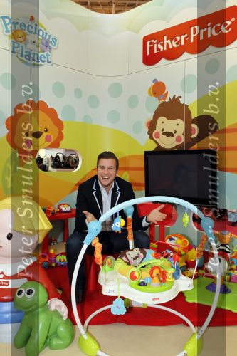 Amsterdam 17 februari 2010
Winston Gerschtanowitz bij fisherprice op de 9 maanden beurs.
Peter Smulders bv