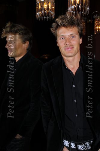 Haarlem 8 maart 2010
Premiere als de dood in de stadsschouwburg van haarlem. Winston Post
Peter Smulders bv