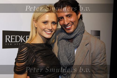 Amsterdam 30 januari 2010
Modeshow suptertrash tijdens amsterdam fashion week. Yfke Sturm met man
Peter Smulders bv