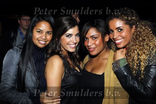 Baarn 7 februari 2010
Finale Nationale songfestival. Yolanthe Cabau v Kasbergen met vriendinnen
Peter Smulders bv