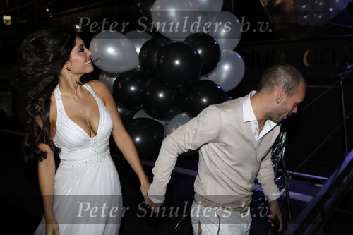 Amsterdam 18 maart 2010
Wesley Sneijders heeft voor zijn vrouw Yolanthe Cabau v Kasbergen een surprise feest georganiseerd voor haar 25 e verjaardag op de supperclub boot. Ze slapen in het Amstel hotel.
Peter Smulders bv