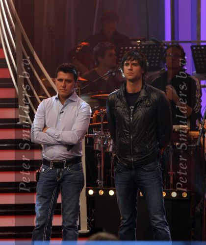 Hilversum 21 januari 2010
Rtl SBS en de NOS hebben samen een tv programma en aktie in elkaar gedraaid om zoveel mogelijk geld op te halen voor giro 55 ten bate van Haiti. Jan Smit
Peter Smulders bv