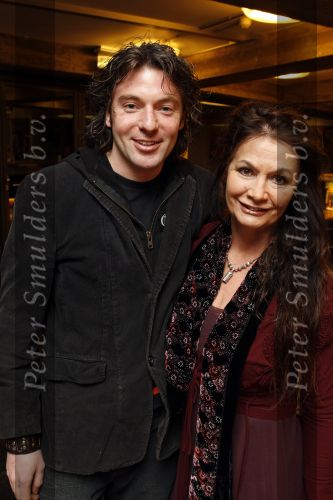 Apeldoorn 6 februari 2011
Premiere zou je in een doosje willen doen bij Orpheus. Belinda Meuldijk met vriend Thierry Duval
Peter Smulders bv