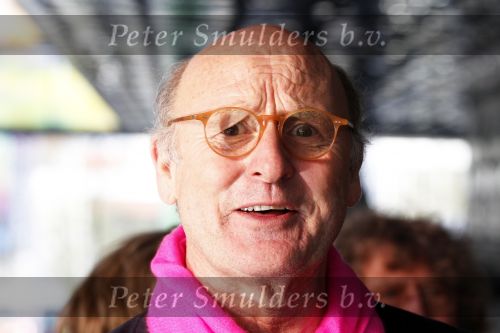 Hilversum 17 februari 2011
Presentatie boek Bert v d Veer bij beeld en geluid. Joop v d Ende neemt het eerste boek in ontvangst. Bert v Aalten
Peter Smulders bv