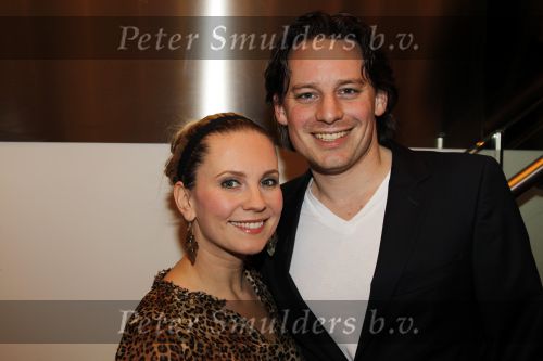 Amsterdam 9 februari 2011
Premiere Blind Vertrouwen met Loek Peters Angela Schijf en Rick Engelkes in het nieuwe de la Mar. Cas Jansen met annelieke Bouwens
Peter Smulders bv