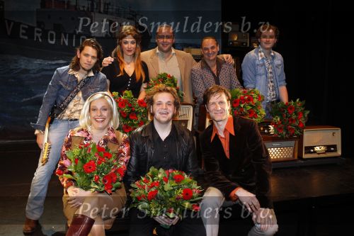 Rotterdam 14 februari 2011
Premiere herinnert U zich deze nog met Martin v Waardenberg Mylenen d Anjou Ruben Lursen Richard Groenendijk Thijs Steenkamp Annick Boer Joel de Tobe Pepijn v d Burgt en Daan v Putten in het oude Luxor.
Peter Smulders bv
