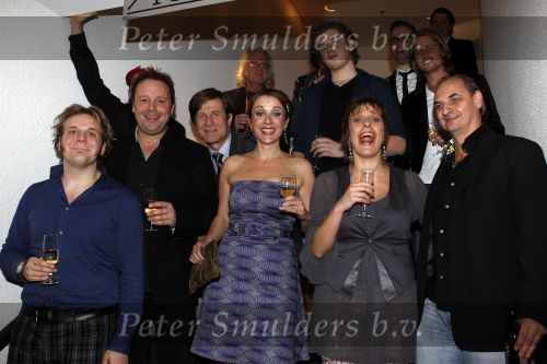 Rotterdam 14 februari 2011
Premiere herinnert U zich deze nog met Martin v Waardenberg Mylenen d Anjou Ruben Lursen Richard Groenendijk Thijs Steenkamp Annick Boer Joel de Tobe Pepijn v d Burgt en Daan v Putten in het oude Luxor.
Peter Smulders bv