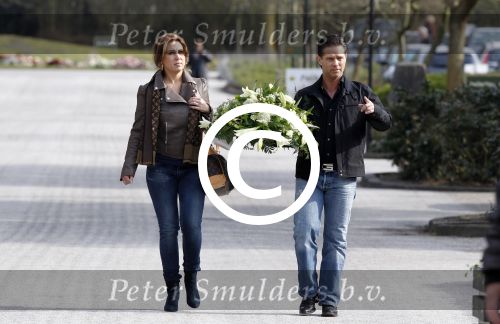 Amsterdam 12 maart 2011
Crematie van Ria Alberti op westgaarde. Danny en Jenny de Munk
Peter Smulders bv