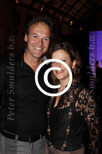 Amsterdam 7 maart 2011
Modeshow Jos v raak in de westergasfabriek met als modellen oa Georgina Verbaan Irene v d Laar Froukje de Both Quinty Trustfull Marvy Rieder en Kim Feenstra. Diederik Reitsma met vrouw
Peter Smulders bv