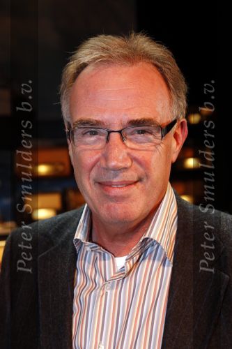 Rotterdam 14 februari 2011
Premiere herinnert U zich deze nog met Martin v Waardenberg Mylenen d Anjou Ruben Lursen Richard Groenendijk Thijs Steenkamp Annick Boer Joel de Tobe Pepijn v d Burgt en Daan v Putten in het oude Luxor. Edvard Niessing
Peter Smulders bv