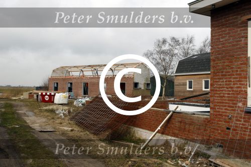 Den ilp 9 maart 2011
Huis van Fajah Lourens en haar ex is nog niet klaar en de bouw ligt stil.
Peter Smulders bv