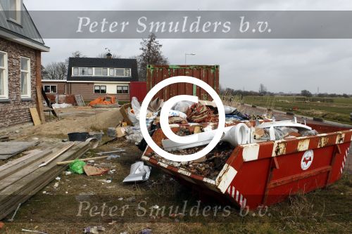 Den ilp 9 maart 2011
Huis van Fajah Lourens en haar ex is nog niet klaar en de bouw ligt stil.
Peter Smulders bv