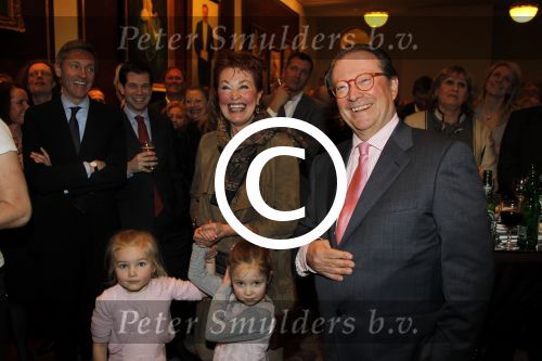 Amsterdam 3 maart 2011
Fons v Westerloo krijgt koninklijke onderscheiding uit handen van Burgemeester Eberhard v d Laan in het concertgebouw.
Peter Smulders