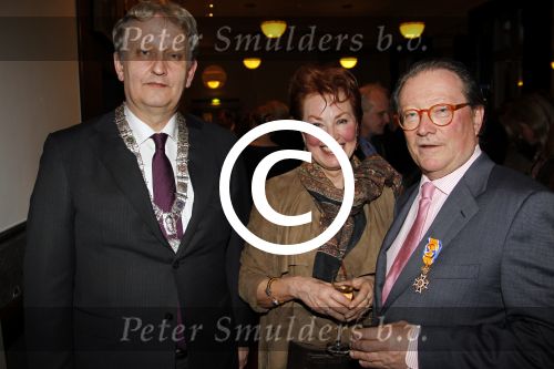 Amsterdam 3 maart 2011
Fons v Westerloo krijgt koninklijke onderscheiding uit handen van Burgemeester Eberhard v d Laan in het concertgebouw.
Peter Smulders