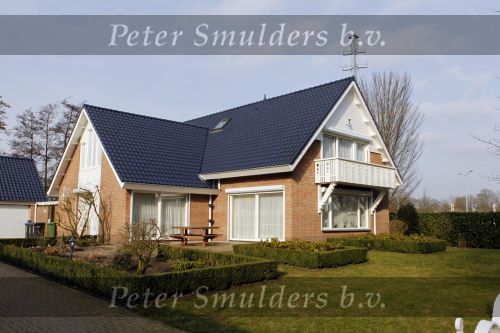 Tiel 7 februari 2011
Presentatie concert Frans Duyts bij het sloopbedrijf van zijn vader. Aanwezig zijn zijn vrouw ouders schoonouders en Niel van Hoff. Hwet nieuwe huis van Frans
Peter Smulders bv