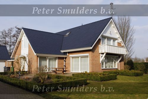 Tiel 7 februari 2011
Presentatie concert Frans Duyts bij het sloopbedrijf van zijn vader. Aanwezig zijn zijn vrouw ouders schoonouders en Niel van Hoff. Hwet nieuwe huis van Frans
Peter Smulders bv