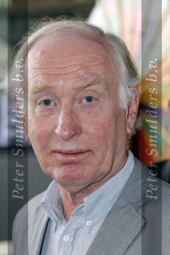 Hilversum 17 februari 2011
Presentatie boek Bert v d Veer bij beeld en geluid. Joop v d Ende neemt het eerste boek in ontvangst. Fred oster
Peter Smulders bv