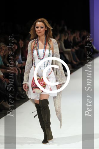 Amsterdam 7 maart 2011
Modeshow Jos v raak in de westergasfabriek met als modellen oa Georgina Verbaan Irene v d Laar Froukje de Both Quinty Trustfull Marvy Rieder en Kim Feenstra.
Peter Smulders bv