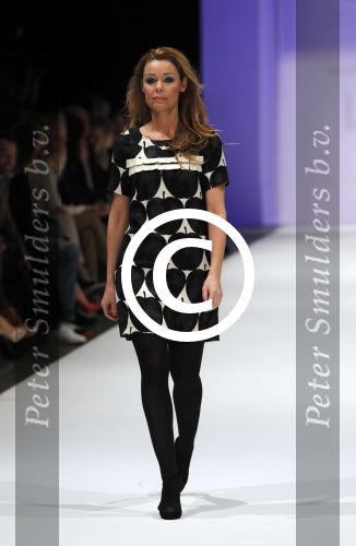 Amsterdam 7 maart 2011
Modeshow Jos v raak in de westergasfabriek met als modellen oa Georgina Verbaan Irene v d Laar Froukje de Both Quinty Trustfull Marvy Rieder en Kim Feenstra.
Peter Smulders bv