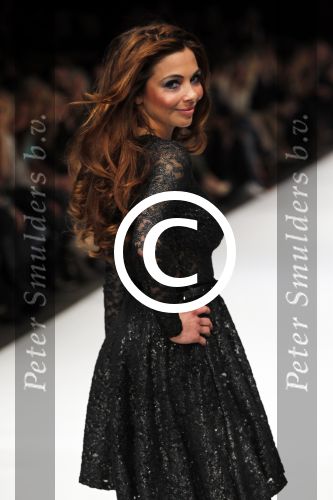 Amsterdam 7 maart 2011
Modeshow Jos v raak in de westergasfabriek met als modellen oa Georgina Verbaan Irene v d Laar Froukje de Both Quinty Trustfull Marvy Rieder en Kim Feenstra.
Peter Smulders bv