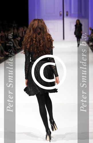 Amsterdam 7 maart 2011
Modeshow Jos v raak in de westergasfabriek met als modellen oa Georgina Verbaan Irene v d Laar Froukje de Both Quinty Trustfull Marvy Rieder en Kim Feenstra.
Peter Smulders bv