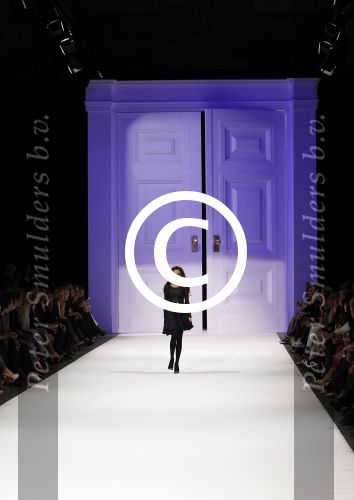 Amsterdam 7 maart 2011
Modeshow Jos v raak in de westergasfabriek met als modellen oa Georgina Verbaan Irene v d Laar Froukje de Both Quinty Trustfull Marvy Rieder en Kim Feenstra.
Peter Smulders bv