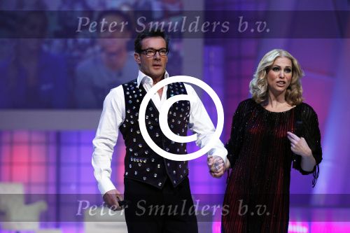Hilversum 4 maart 2011
Sterren dansen op het ijs van SBDS 6 in studio 22 .Deelnemers zijn Monique Smit Jenny Smit Vivian Reys Babette v Veen Ralf Mackenbach Michael Boogerd en Sieneke Gerard Joling en Nance Coolen presenteren het.
Peter Smulders bv