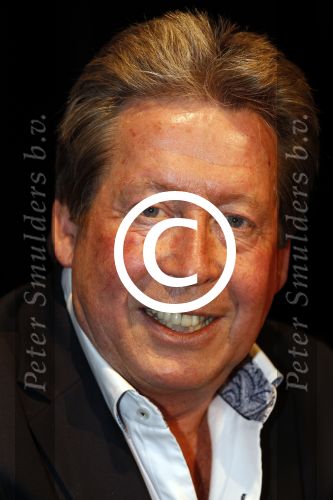 Hoofddorp 7 maart 2011
Magic Unlimited met Oscar Renzo en Lara Kazan worden ambassadeur van het goede doel dappere dodo\'s. Hun vader Hans kwam als verassing uit een doos.
Peter Smulders bv