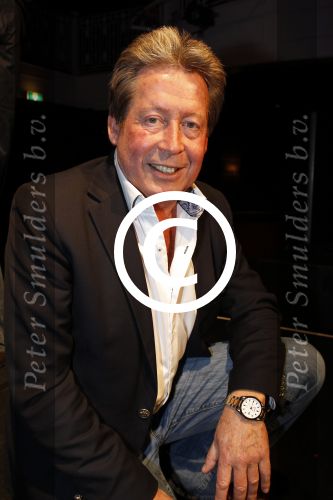 Hoofddorp 7 maart 2011
Magic Unlimited met Oscar Renzo en Lara Kazan worden ambassadeur van het goede doel dappere dodo\'s. Hun vader Hans kwam als verassing uit een doos.
Peter Smulders bv