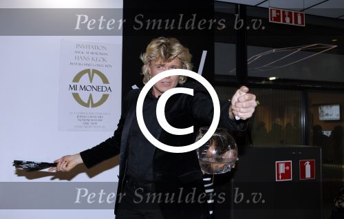 Utrecht 14 maart 2011
Hans Klok presenteert sieradenlijn .
Peter Smulders bv