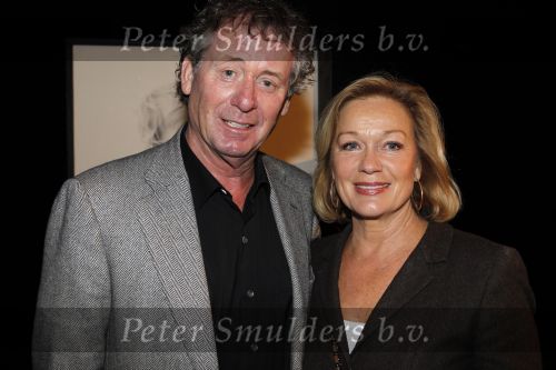 Baarn 27 februari 2011
Ria Valk viert haar 70e vefrjaardag en 55 jarig artiest zijn in de tv studio in Baarn. Harry en Els v Hooff
Peter Smulders bv