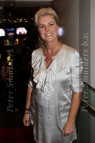 Amsterdam 9 februari 2011
Premiere Blind Vertrouwen met Loek Peters Angela Schijf en Rick Engelkes in het nieuwe de la Mar. irene Moors
Peter Smulders bv