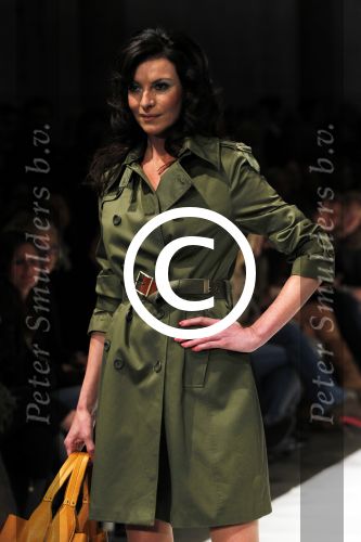Amsterdam 7 maart 2011
Modeshow Jos v raak in de westergasfabriek met als modellen oa Georgina Verbaan Irene v d Laar Froukje de Both Quinty Trustfull Marvy Rieder en Kim Feenstra.
Peter Smulders bv