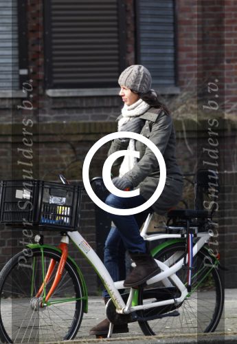 Amsterdam 4 maart 2011
Isa Hoes op de fiets
Peter Smulders bv