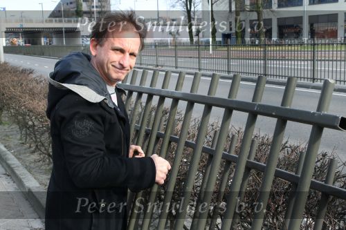 Eindhoven, 23 Februari 2011
Johan Vlemmix met auto door berm
Foto Peter Smulders BV