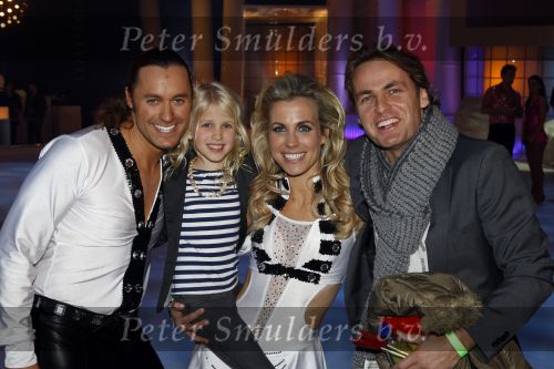 Hilversum 11 februari 2011
Sterrendansen op hetbijs in studio 22. John en Day Ewbank met Vivian Reys en danspartner Nick
Peter Smulders bv