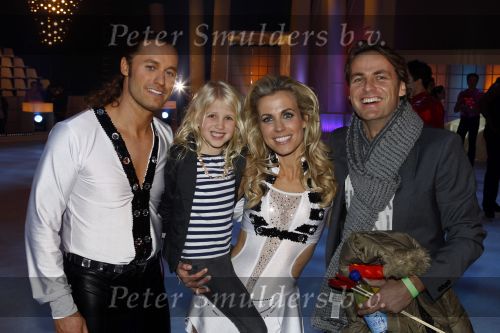 Hilversum 11 februari 2011
Sterrendansen op hetbijs in studio 22. John en Day Ewbank met Vivian Reys en danspartner Nick
Peter Smulders bv