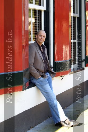 Baarn, 17 Februari 2011
John Jones,
John presenteer vanaf 6 Maart elke zondag om 20.00 uur het programma \