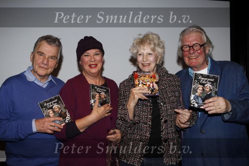 Amsterdam 15 februari 2011
Presentatie dvd van John v d Rest met oa aanwezig Willem Nijholt Sigrid Koetse Adele Bloemendaal Heddy Lester Bruni Heinke ea
Peter Smulders bv