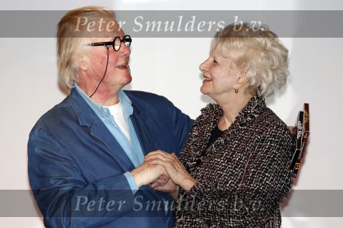 Amsterdam 15 februari 2011
Presentatie dvd van John v d Rest met oa aanwezig Willem Nijholt Sigrid Koetse Adele Bloemendaal Heddy Lester Bruni Heinke ea
Peter Smulders bv