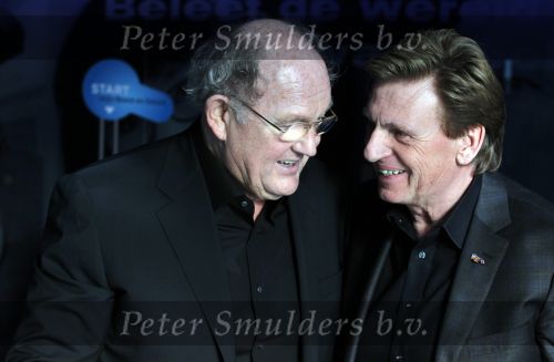 Hilversum 17 februari 2011
Presentatie boek Bert v d Veer bij beeld en geluid. Joop v d Ende neemt het eerste boek in ontvangst. Joop v d Ende en Hennie Huisman
Peter Smulders bv