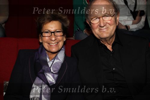 Hilversum 17 februari 2011
Presentatie boek Bert v d Veer bij beeld en geluid. Joop v d Ende neemt het eerste boek in ontvangst. Joop en Janine v d Ende
Peter Smulders bv
